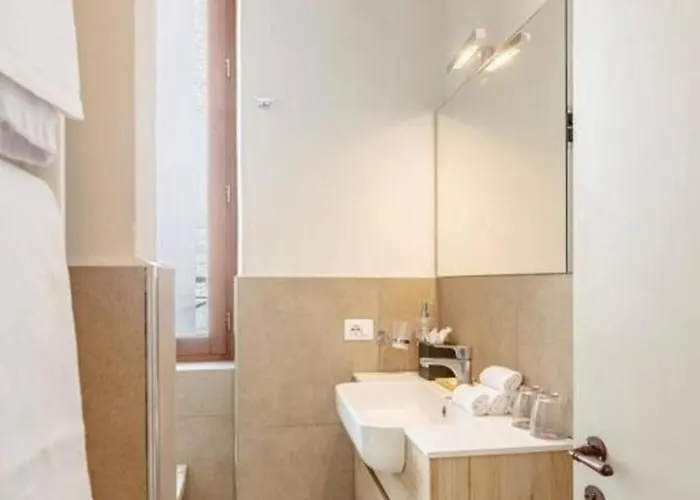 Apartment Stunning 2bedrooms With Ac Via Giulia
